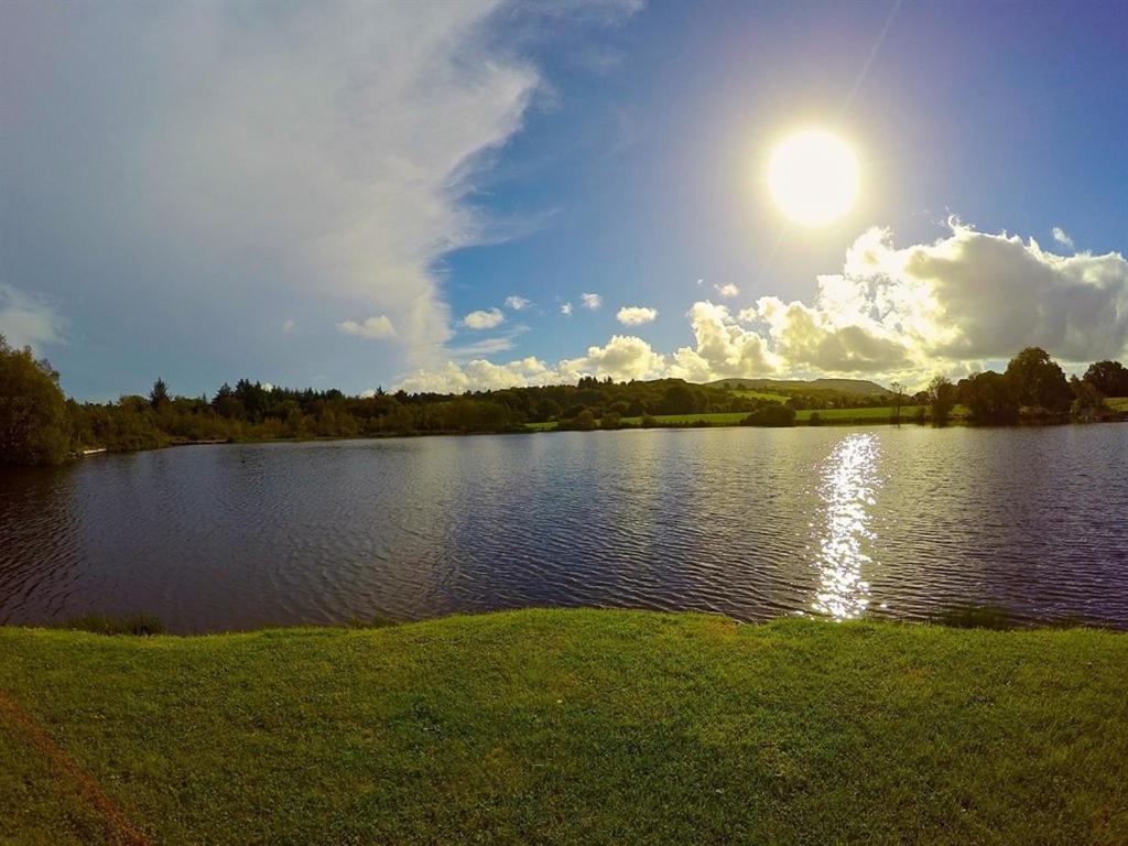 Lake House Dunmanway Buitenkant foto