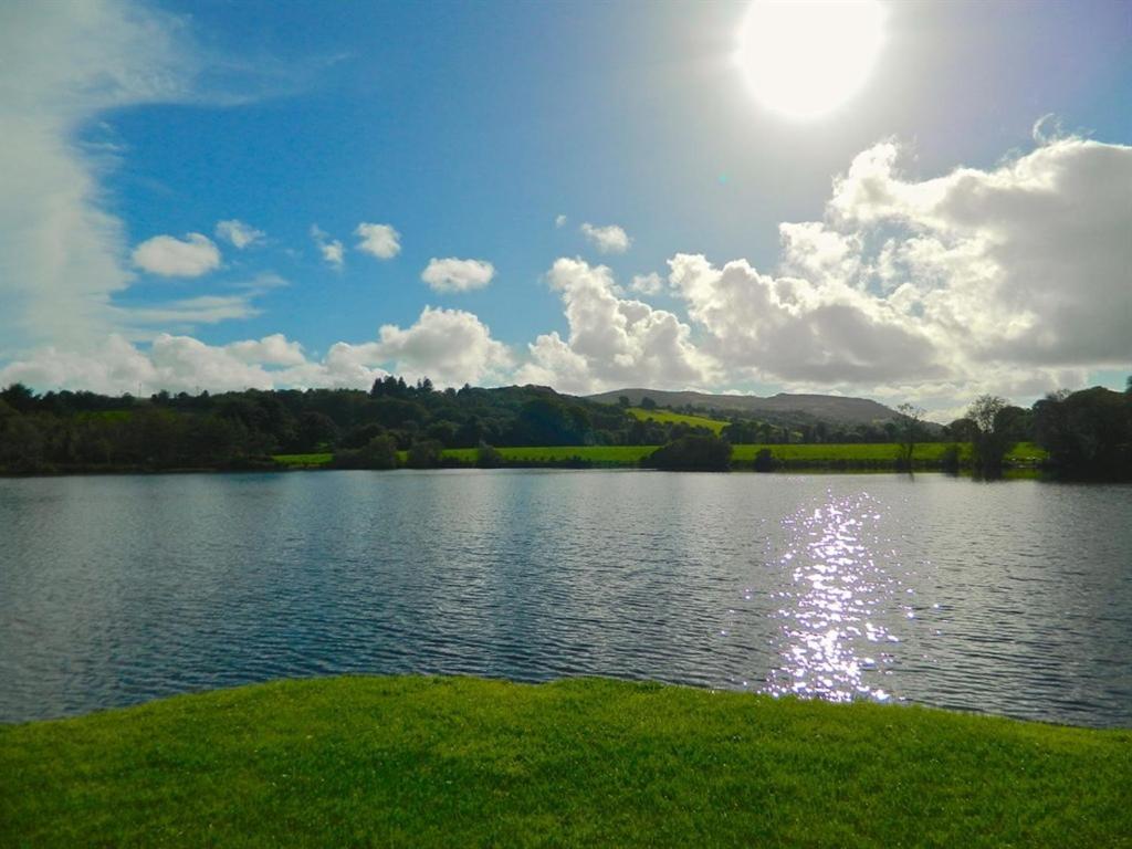Lake House Dunmanway Buitenkant foto